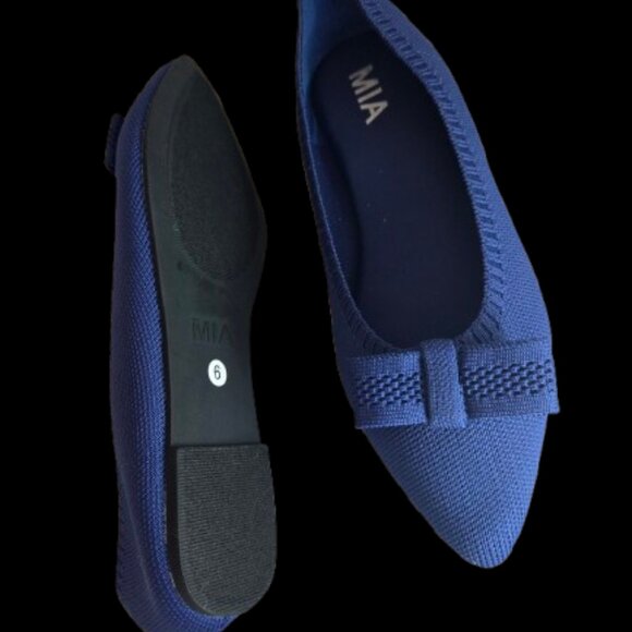 Size 6 MIA navy Josephine ballet flats with bow - Picture 2 of 3